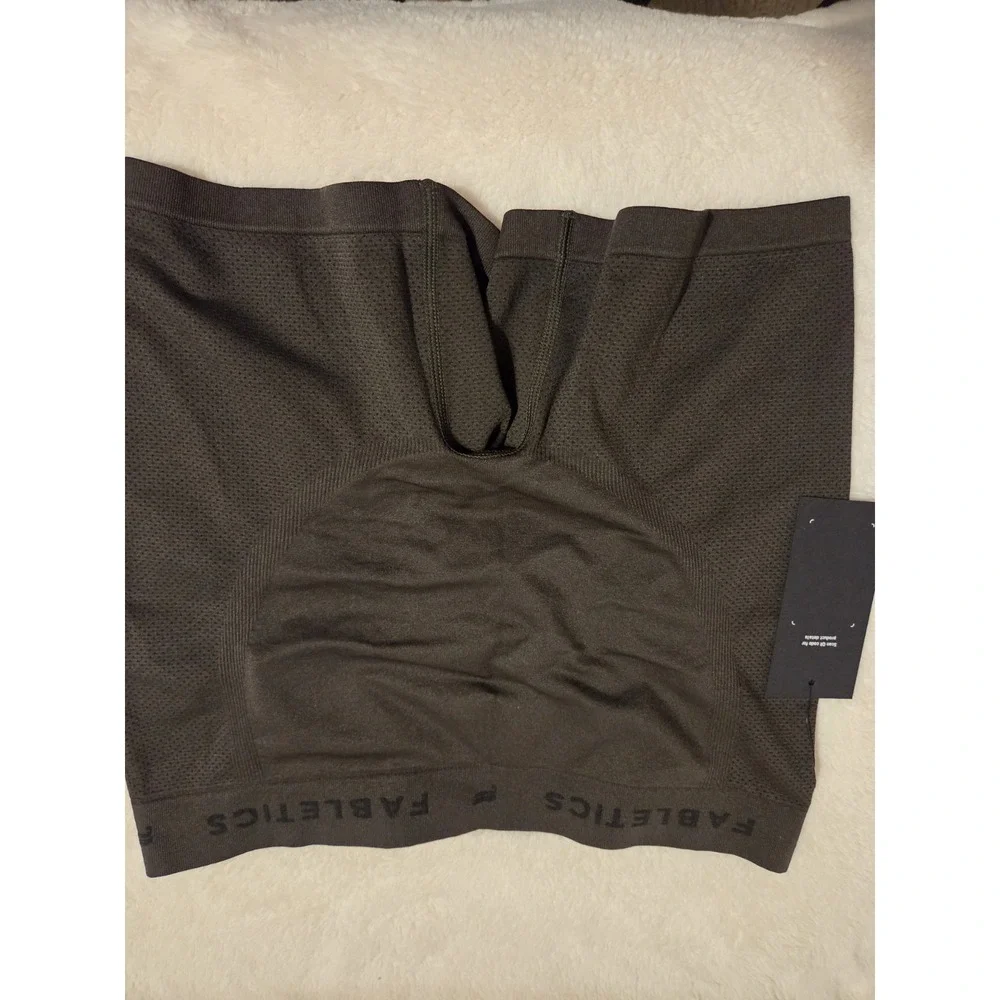 NWT‎ Fabletics Size M The Training Day Boxer Brief Dark Olive
